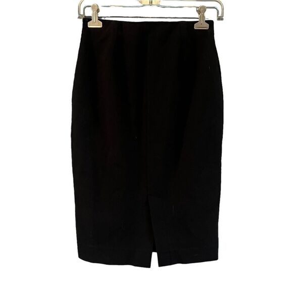 Uniqlo black pencil skirt. Size xs - Picture 7 of 7